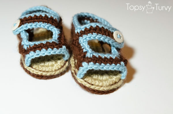 crochet-baby-sandals-front