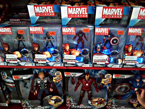 New Marvel Universe Avengers 3.75" figures with 'Light-Up Base'