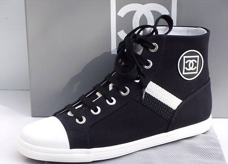 Chanel-Canvas-Sneaker-Spring-Summer-2009-Collection-black