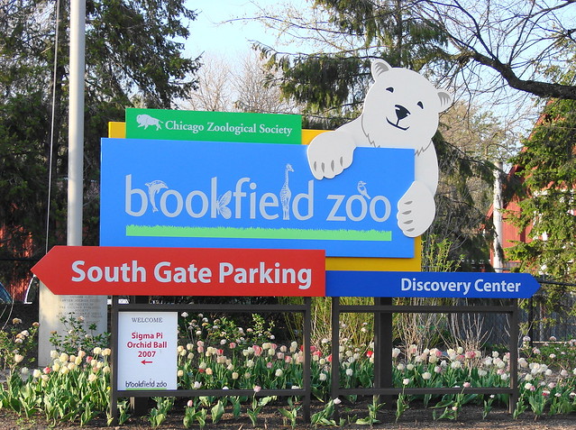 Brookfield Zoo Entrance