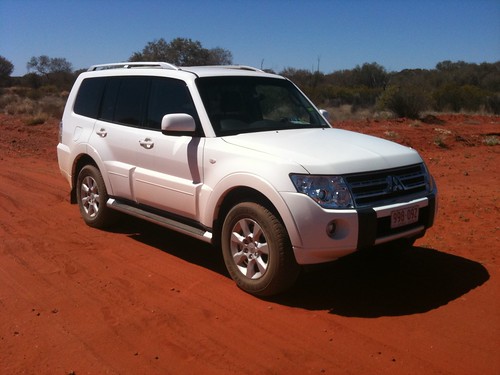 Driving to King's Canyon - Red Centre - NT, Australia