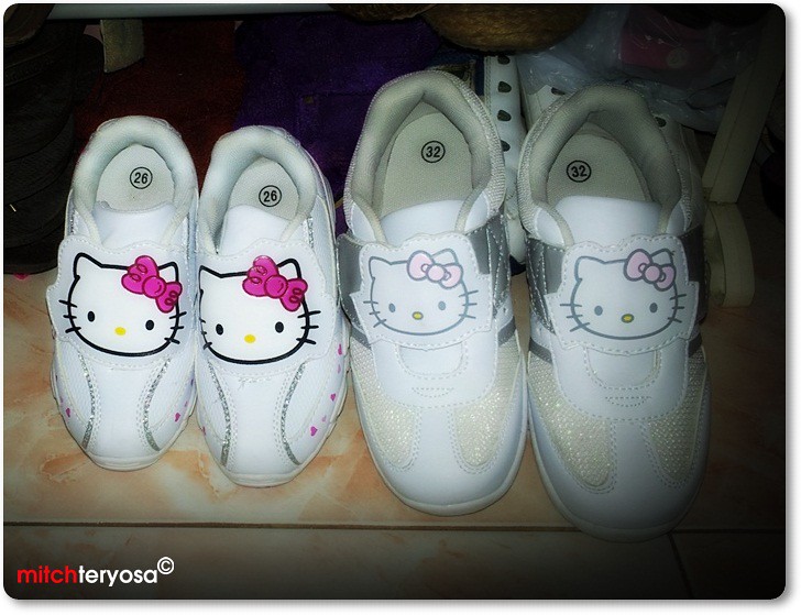 Hello Kitty Rubber Shoes