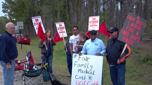 FLOC shows solidarity with IAMAW strikers