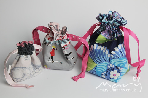 Lined drawstring bags