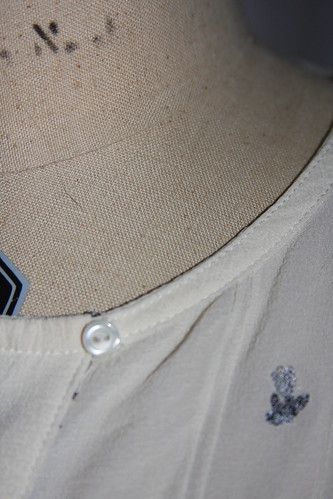 Embroidered shirt bias neckline finish