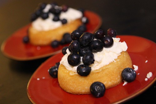 Sponge Cakes with Whipped Cream and Blueberries
