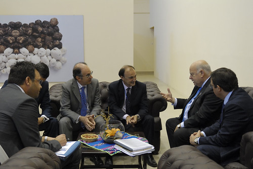 Secretario General Insulza se reunió con el Secretario de Estado de Cooperación Internacional español