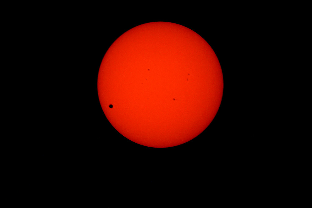Venus red Sun
