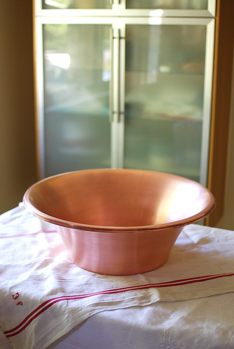 Copper bowlfor drinks