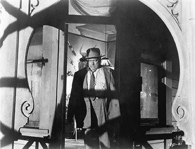Welles-DoorwayShadows