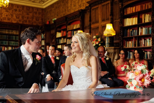 Aldermaston-Manor-Wedding-photos-L&A-Elen-Studio-Photograhy-blog-022
