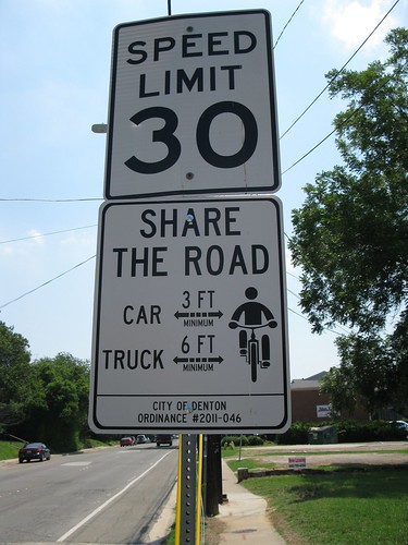 Texas "Share the Road" sign