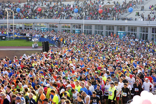 Rett før start for Amsterdam maraton 2011