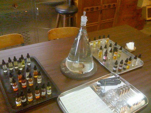 Alex Sandor Studio - perfume class setup