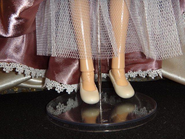  tulle petticoat poseable feet and ivory flat shoes