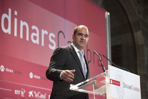 Carles Sumarroca, leads a business seminar in the Barcelona Chamber of Commerce