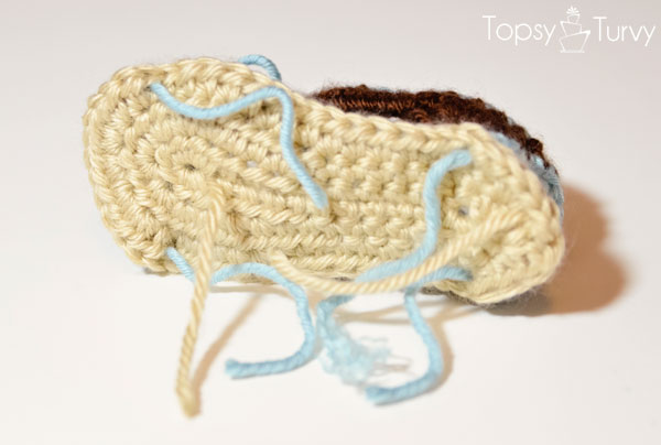 crochet-baby-sandals-bottom-ends