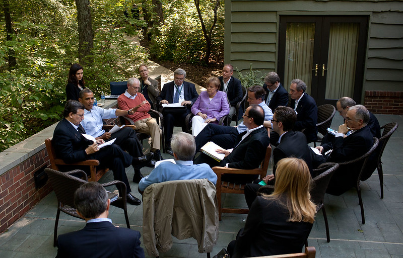 Réunion en plein air au G8 de Camp David - Photo officielle de la Maison Blanche par Pete Souza