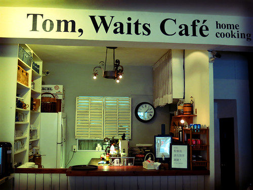 120324 Tom, Waits Café7