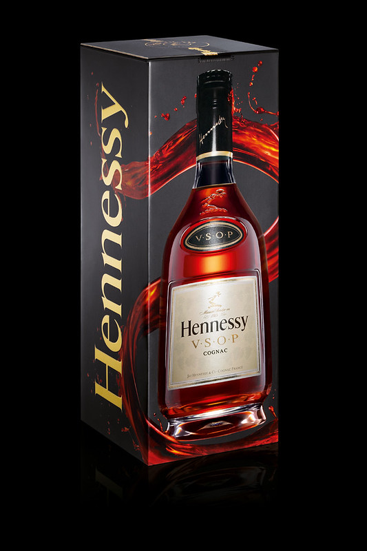 01 Hennessy V.S.O.P. Packaging.jpg