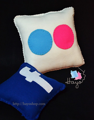 Flickr Pillow by Hayo.Shop