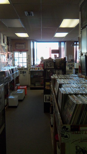 April 5, 2012 at Your Local Record Dealer (27)