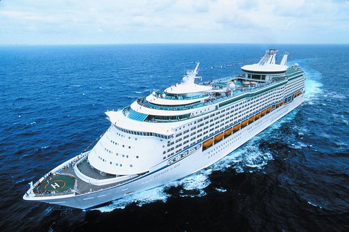 Voyager-of-the-Seas-at-Sea