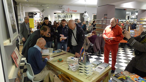 Tommy Wieringa signeert bij boekhandel Van der Velde