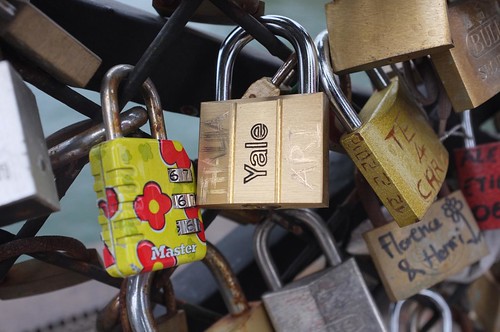 padlocking our "love" at the pont de l'archev�ch�