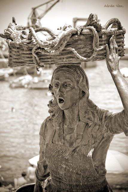 La Mujer pescadora, Puerto de la Cruz