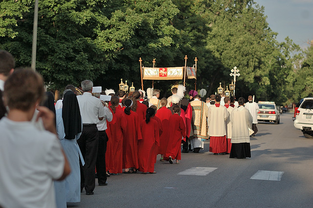 Cathedral Basilica of Saint Louis, in Saint Louis, Missouri, USA - 2012 Corpus Christi Procession - 3