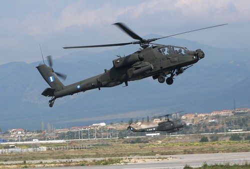 BELL UH-1H ΕΣ810**AH-64HA APACHE ΕΣ1028 