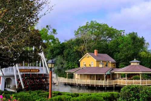 Liberty Square Riverboat & Tom Sawyer Island