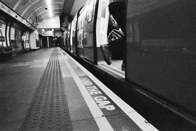 A very Generic Mind the Gap Photo