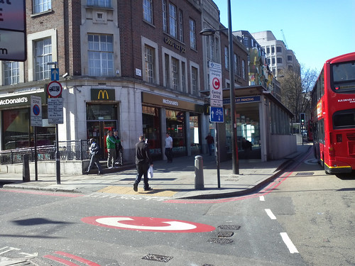 Crestfield Street at junction Euston Road