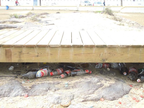 Fotos de Uno de Melilla, Denuncia del estado de los diques de las playas de Melilla