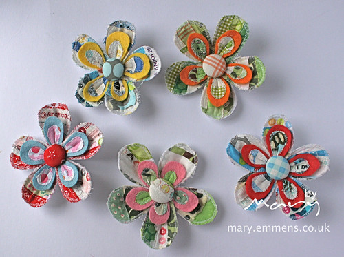 Selvedge brooches for sample swap