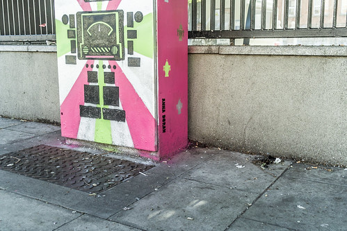 "Bolt On" The Robot - Street Art On Bolton Street (Anna Doran) by infomatique