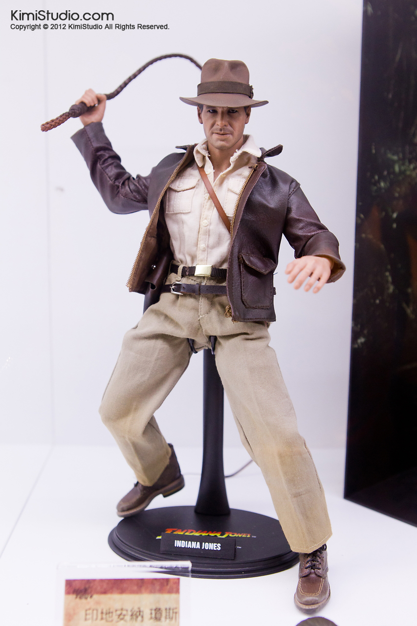 2011.11.12 HOT TOYS-111