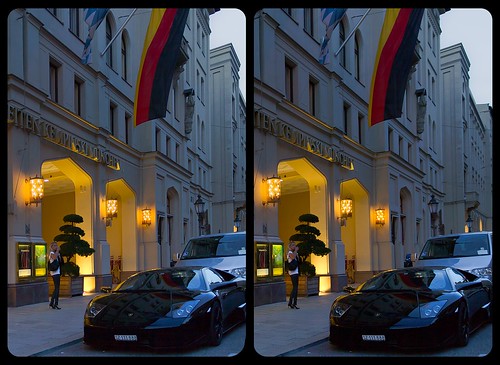 Hotel »Vier Jahreszeiten« Munich 3-D ::: HDR/Raw Cross-View Stereoscopy