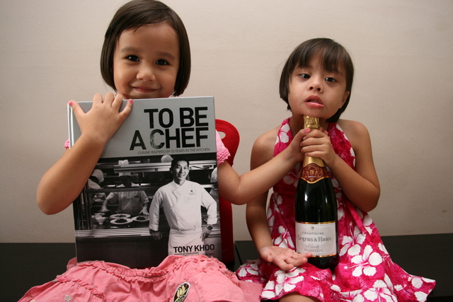 It's my blog's fifth anniversary and I am giving out cookbooks and champagne!