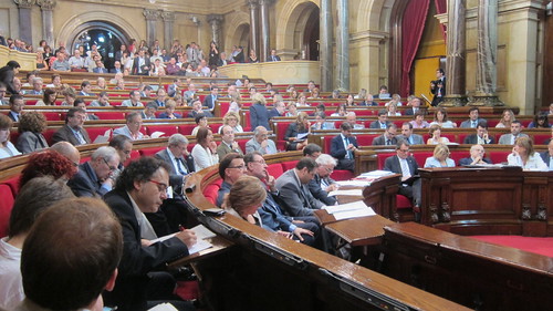 

Parlamento de cataluña
