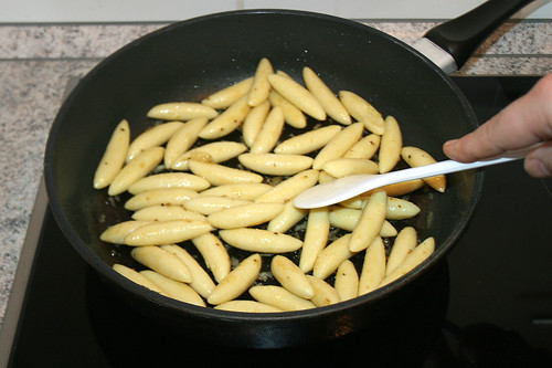19 - Schupfnudeln anbraten / Roast gently potato pasta