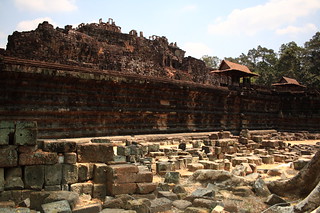 Angkor Thom Baphuon temple