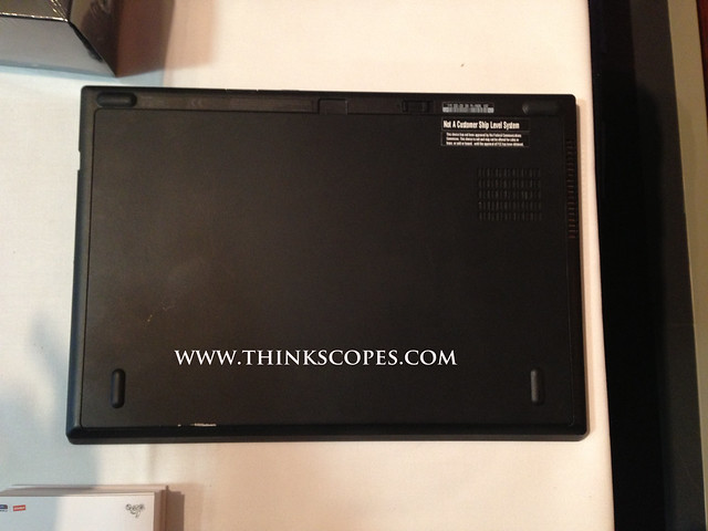 ThinkPad T430u bottom