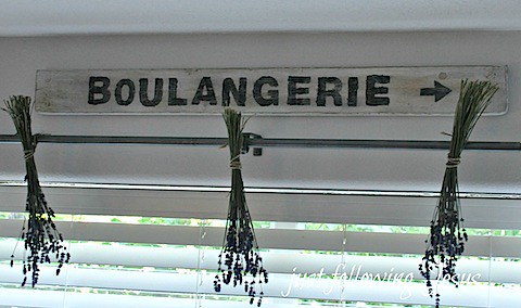 Boulangerie Sign 2.jpg