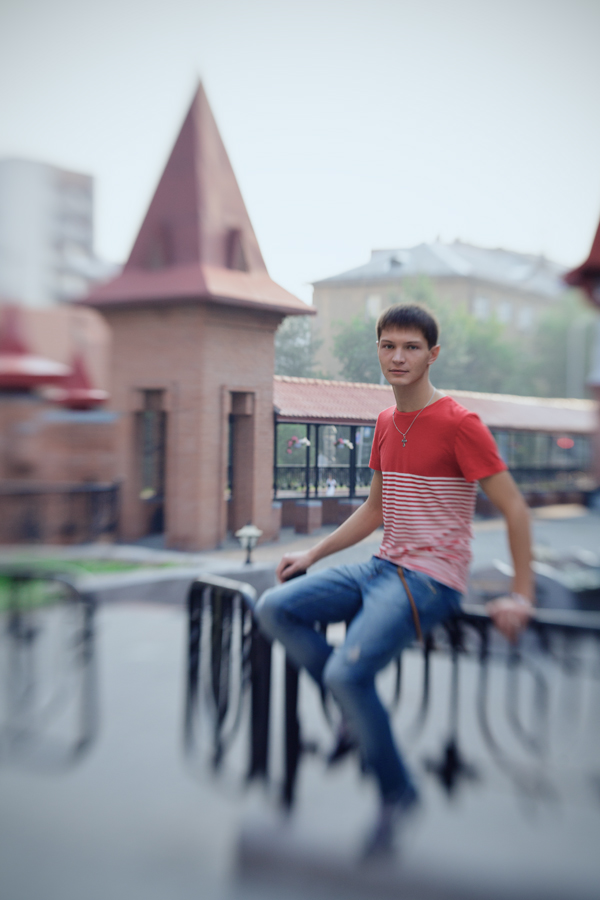 Фотосессия мужчины в городе, места для мужских фотосессий, фотосессии парней, прогулочная фотосессия, фотосессия в городе Новосибирск