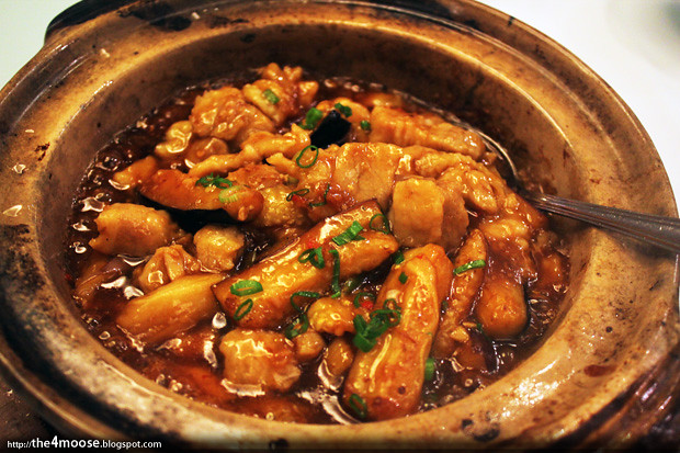 The Cathay Restaurant - Stewed Spare Rib with Eggplant in Casserole