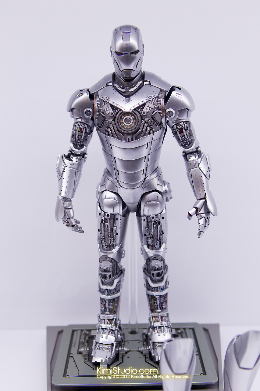 2011.11.12 HOT TOYS-094