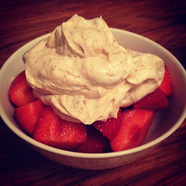 Strawberries and hazelnut yoghurt
